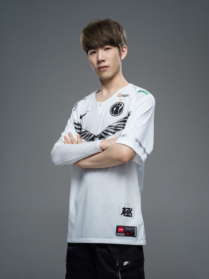 一面镜子 一面镜子