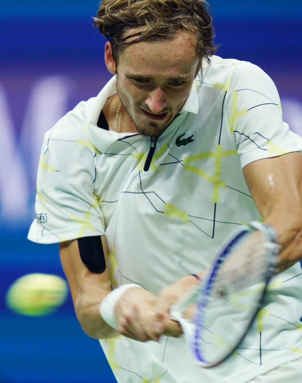 波波维奇凭 波波维奇凭